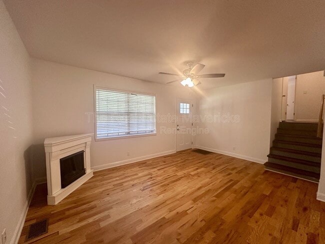 Building Photo - 1763 Whiteoak Rd