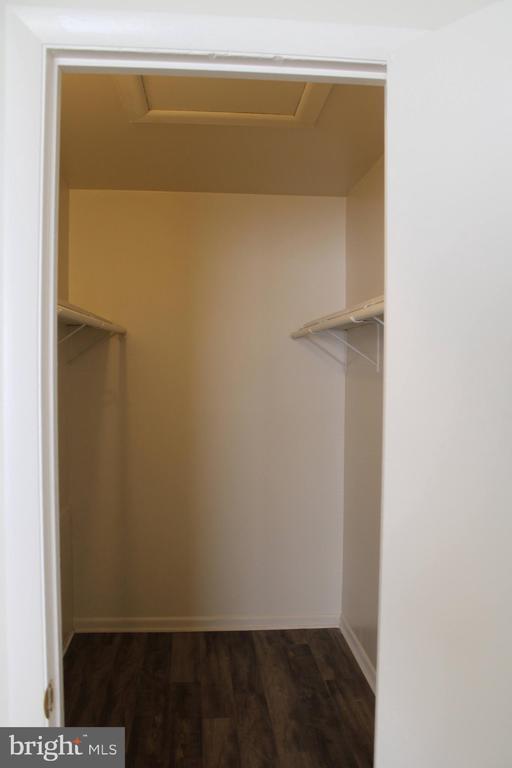 Building Photo - 130 Swiss Gap