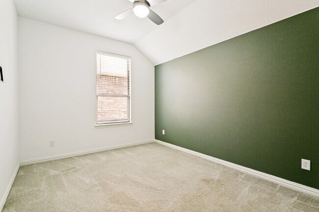 Building Photo - 242 Woodson St
