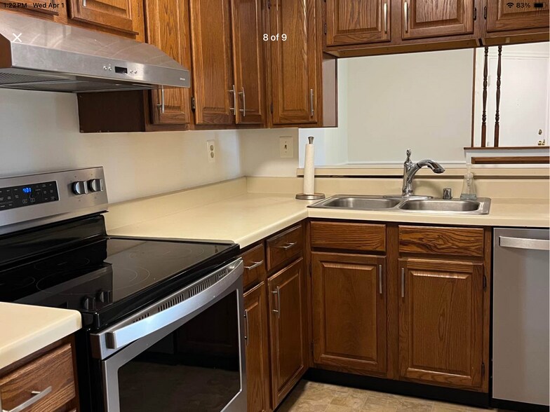 Building Photo - 804 Stratford Way