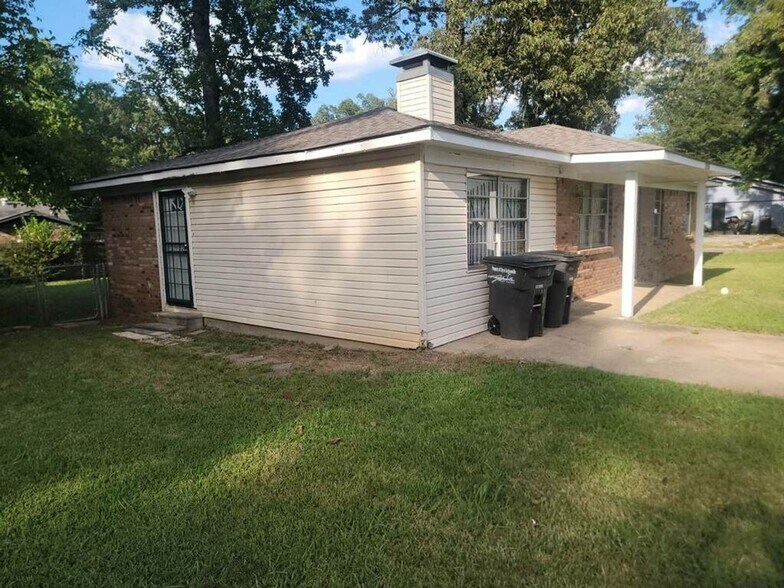 Building Photo - 1115 Ray Rd