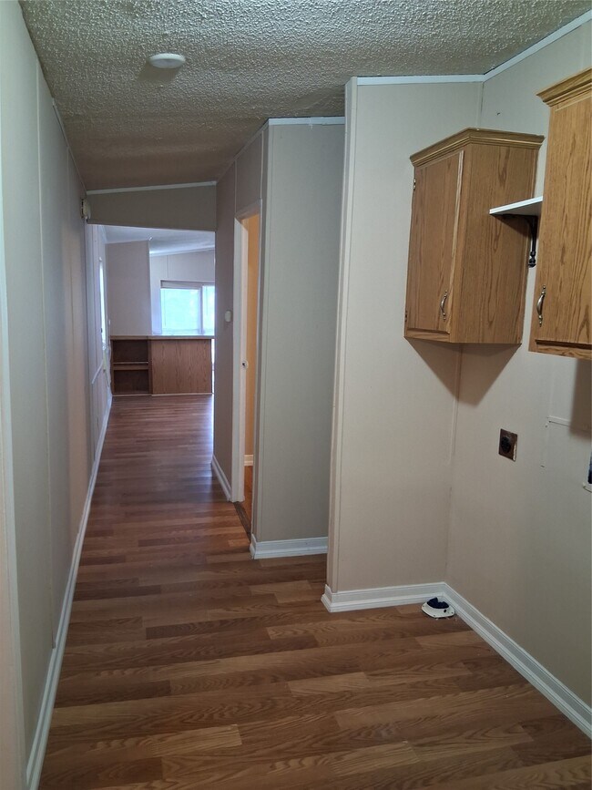 Building Photo - 11797 White Cedar St