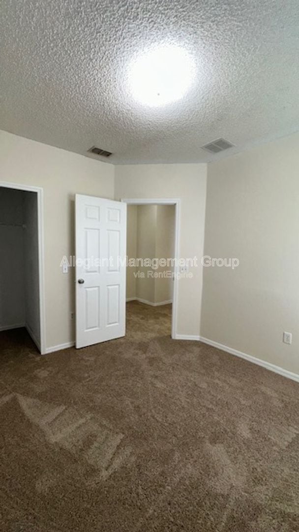 Building Photo - 939 Halifax Dr