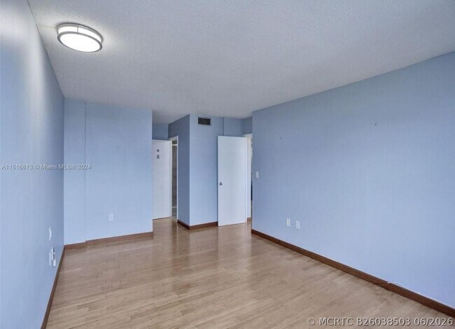 Building Photo - 11930 N Bayshore Dr