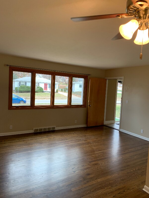 Building Photo - 3490 S 82nd St