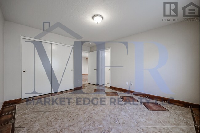 Building Photo - Home at El Mirage Rd/Cactus Rd! JOIN THE W...