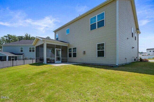 Building Photo - 1809 Delaney Hills Ln