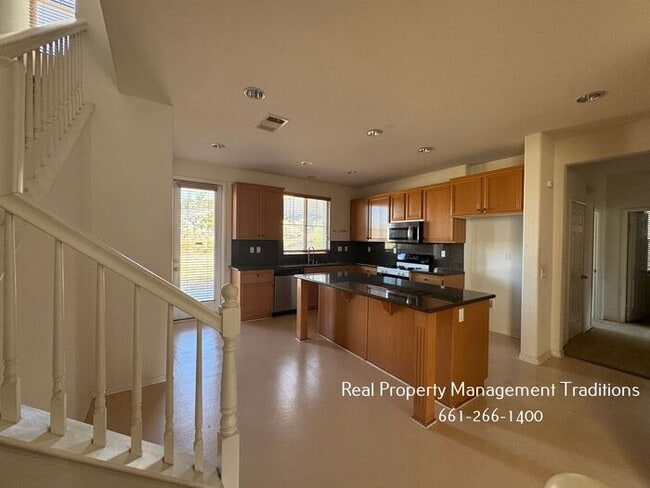 Building Photo - Ana Verde Hills - 4 bedroom, 3 bath!