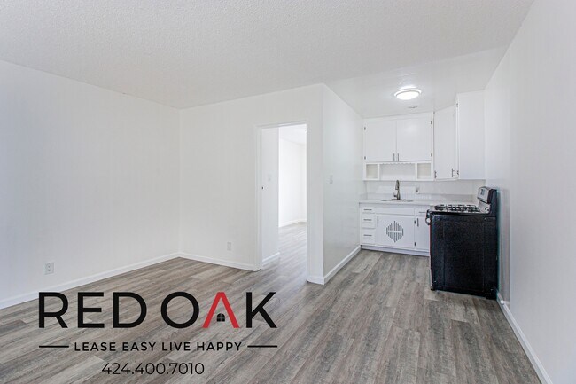 Building Photo - 11823 Lakewood Blvd