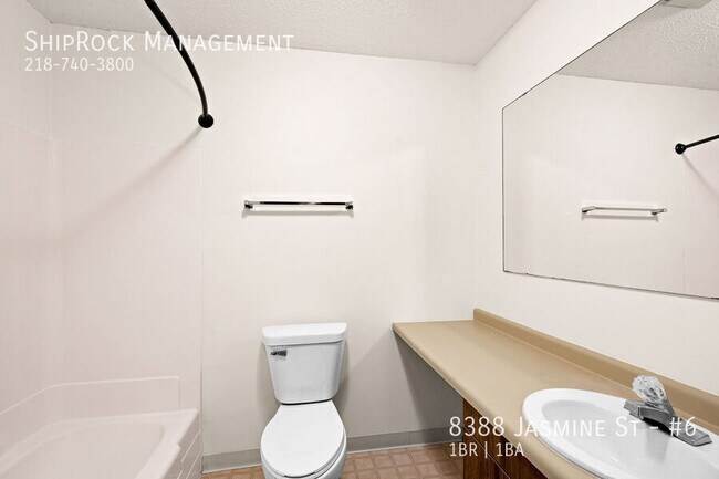 Building Photo - 8388 Jasmine St