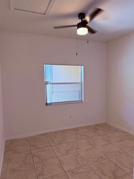 Building Photo - 2941 Riverside Dr