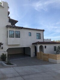 Building Photo - 433 APS