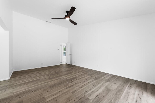 Building Photo - 9718 Lancaster Pl