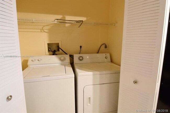 Building Photo - 3457 NW 44th St