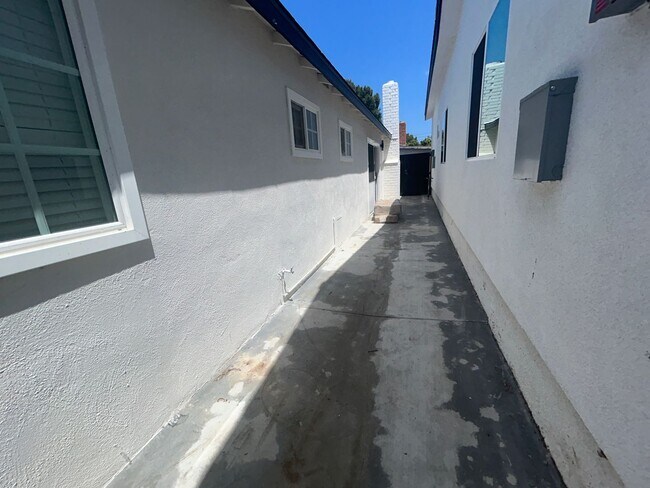 Building Photo - Spacious 3bed 2bath House for Rent in Garden Grove