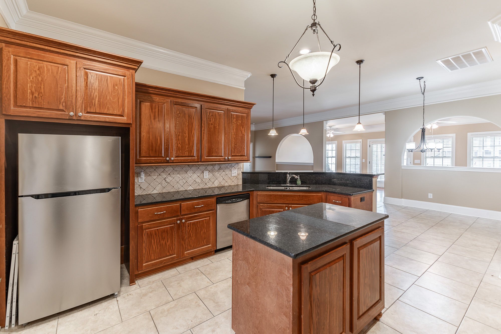 Building Photo - 105 Blanca Dr
