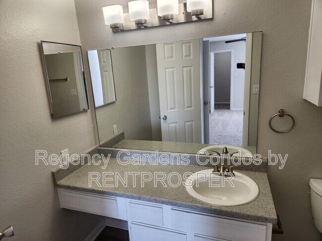 Building Photo - 5540 Devonbriar Way