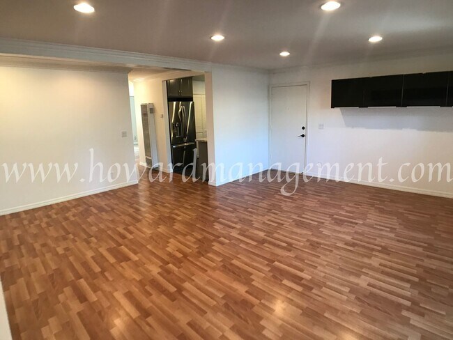 Building Photo - Beautiful lower condo with large patio in Tara Hills, a resort style living complex!