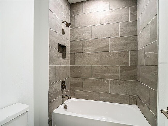 Building Photo - 410 S Westshore Blvd