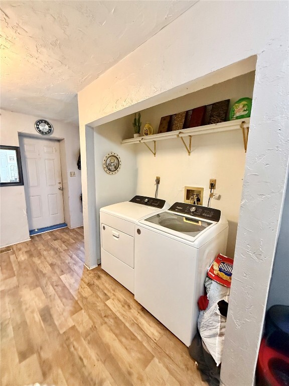 Building Photo - 402 N 1st St