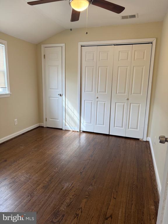 Building Photo - 2421 Ramblewood Dr