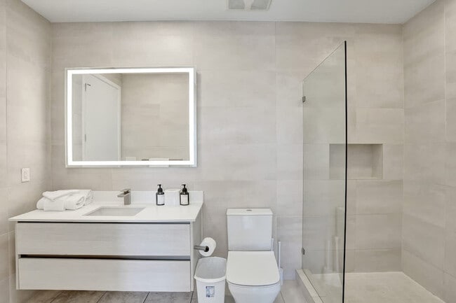 Building Photo - 1220 17th St