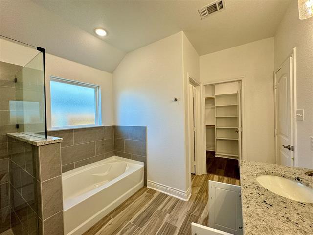 Building Photo - 703 Moseley Ln