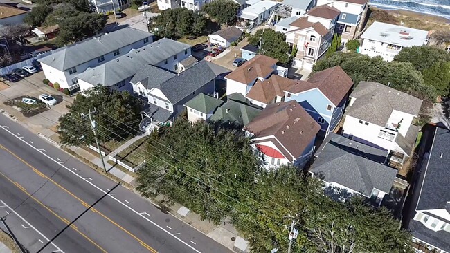 Building Photo - GORGEOUS 3bd EAST BEACH HOME WITH BAY VIEWS