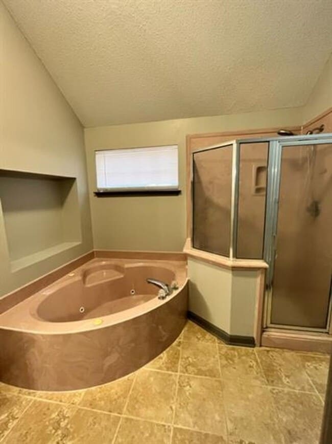 Building Photo - Beautiful 3-Bedroom House in Oakland – Per...