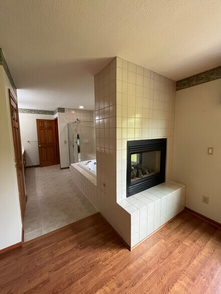 Building Photo - 7960 Compton Ct
