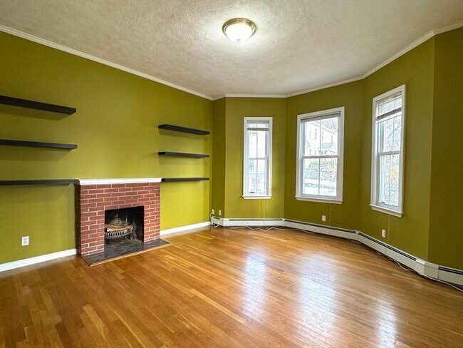 Building Photo - 6 Rockland Pl