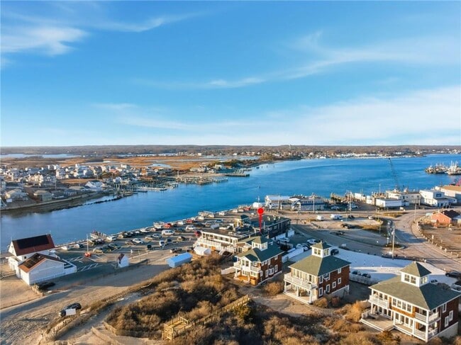 Building Photo - 246 Sand Hill Cove Rd