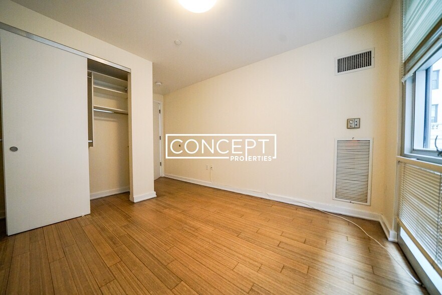 Building Photo - 40 Boylston St