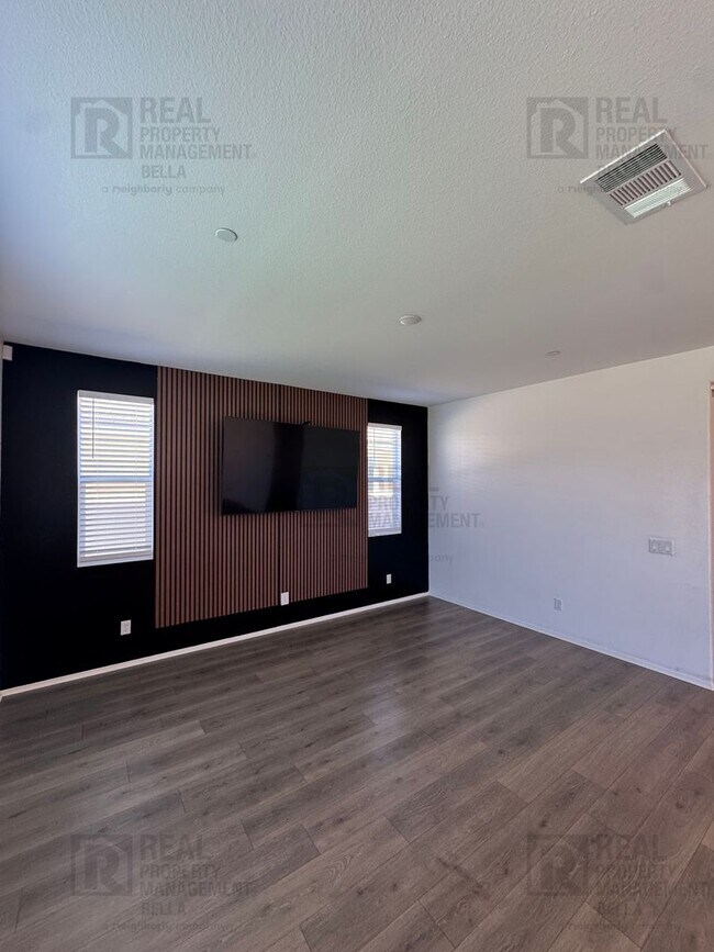 Building Photo - Spacious 3-Bedroom Home in the Desirable McSweeny Farms Community!