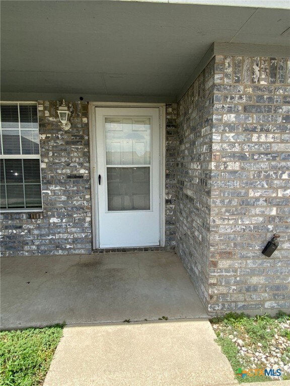 Building Photo - 1713 Windward Dr