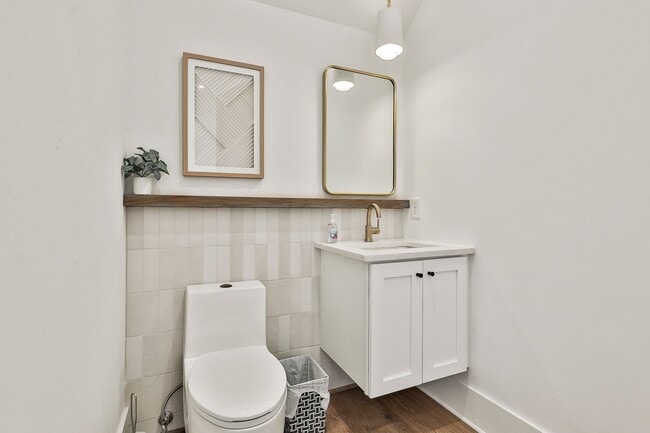 Building Photo - Fully Furnished Trilith Townhome with Larg...