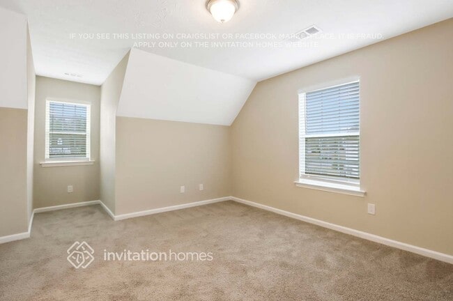 Building Photo - 173 Vinings Dr