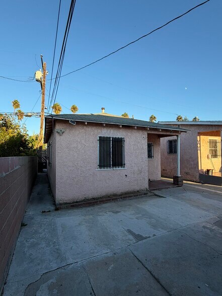 Building Photo - 2042 Martin Luther King Jr Ave