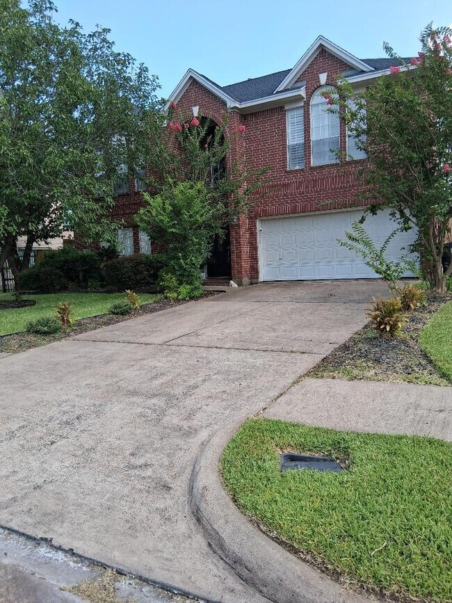 Building Photo - 7915 Wolfield Ln