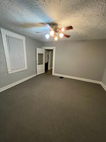 Building Photo - 101-103 Green St