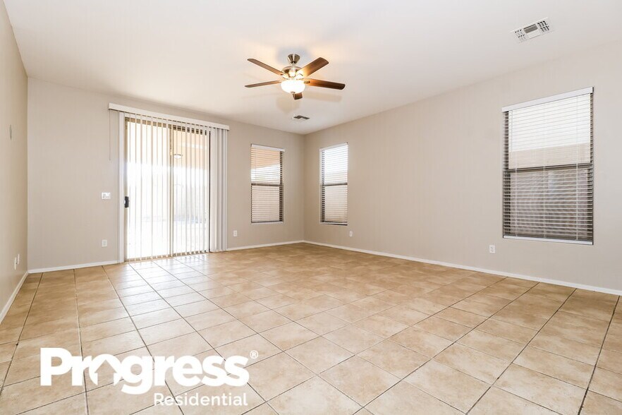 Building Photo - 1701 S 117th Dr