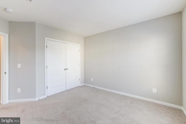 Building Photo - 22753 Verde Gate Terrace
