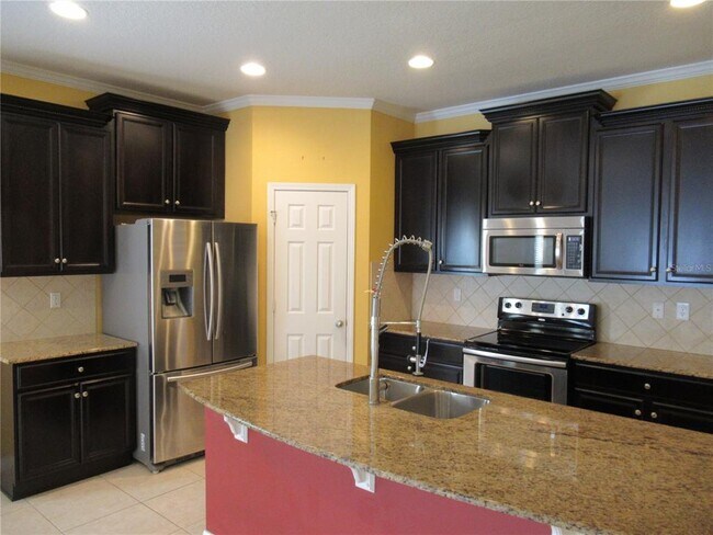 Building Photo - 2822 Maple Brook Loop