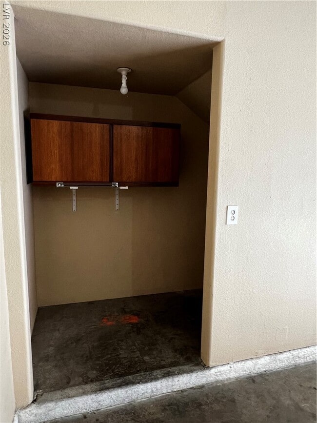 Building Photo - 6905 Cobre Azul Ave