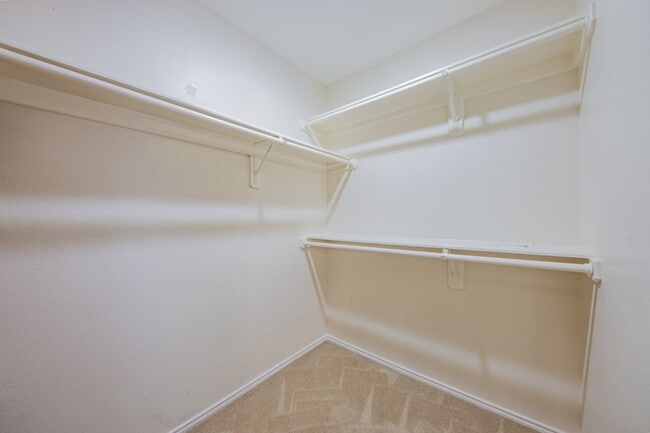 Building Photo - Charming 3-Bed Home by downtown Grapvine