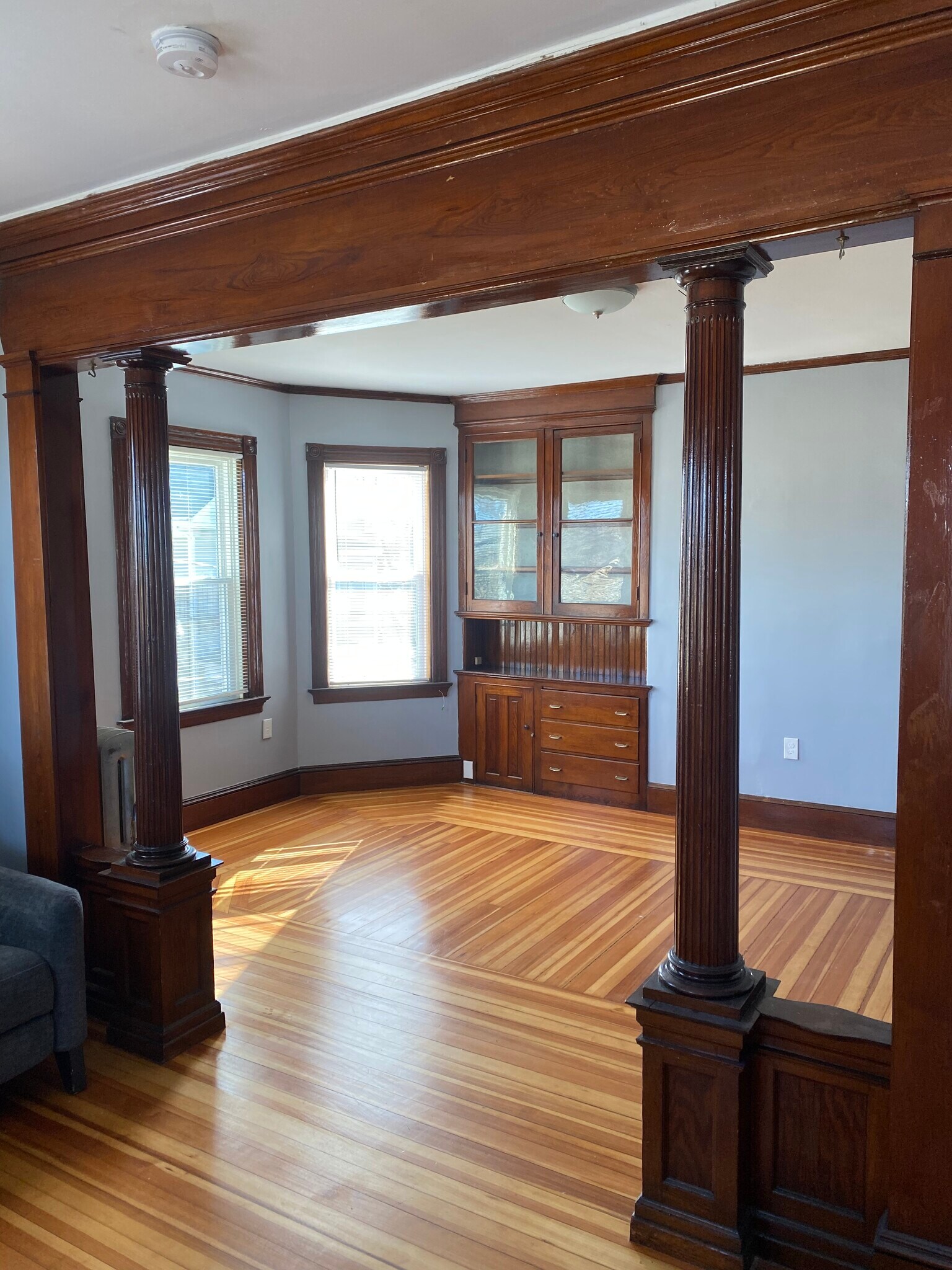 Building Photo - 294 Douglas Ave