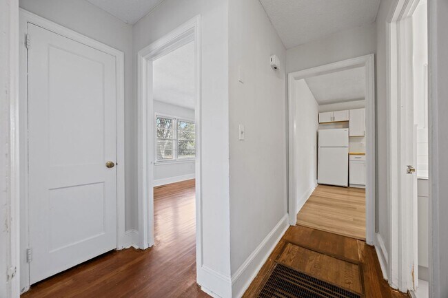 Building Photo - Duplex