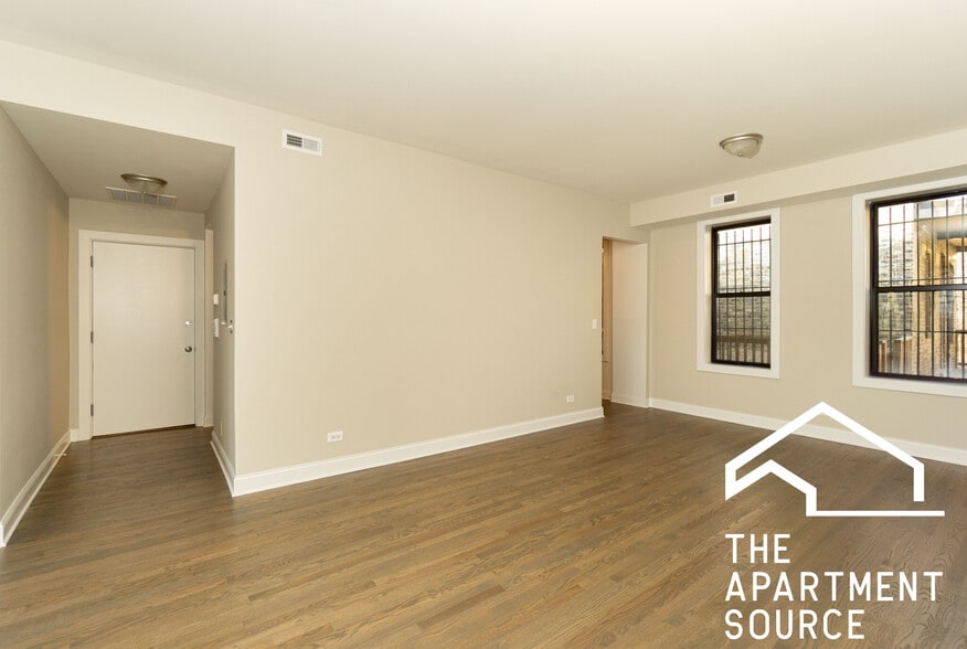 Building Photo - 3405 W Fullerton Ave