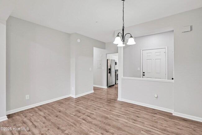 Building Photo - 4519 Sagedale Dr