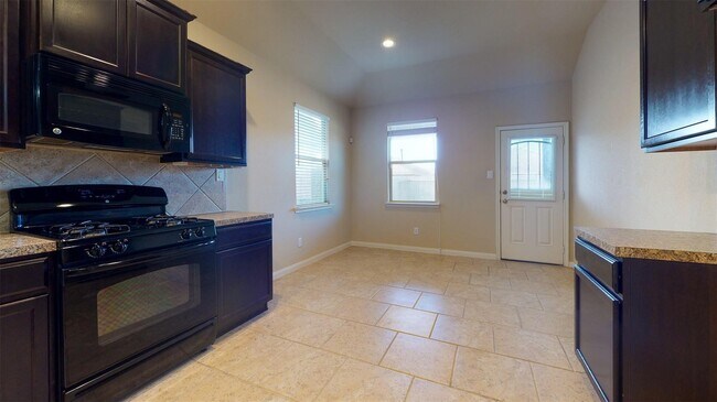Building Photo - 14010 Cypress Meadows Dr